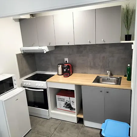 Apartment Super Autonome A Villepinte Proche De Paris *